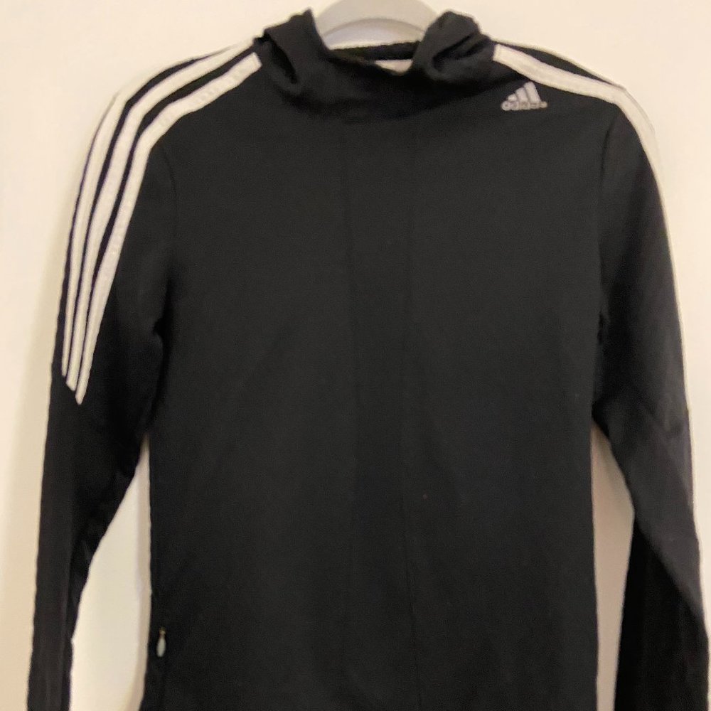 Adidas - Black Thin Hoodie in Small
